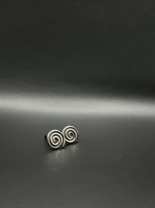 Scratchy Spiral Studs